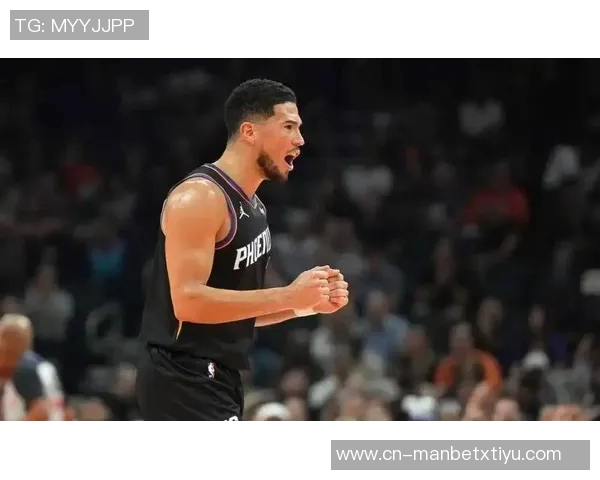 布克谈防守经验与平衡技巧展现自信心态 布克谈防守经验与平衡技巧展现自信心态