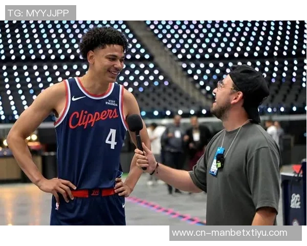 快船计划交易保罗与科比布朗以减薪并争取引入米勒和桑德斯